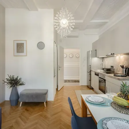 Apartment Prestige Ljubljana