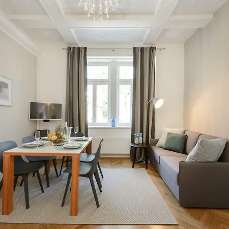 Prestige Apartment *