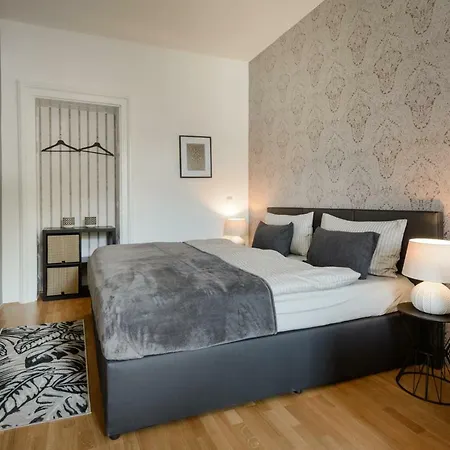 Prestige * Ljubljana