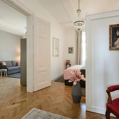 Prestige Lubiana